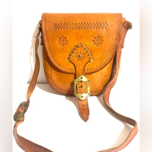Vintage Handcrafted brown Leather Crossbody Bag - Picture 1 of 10